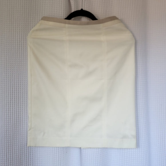 Club Monaco off-white skirt with grosgrain trim size 4 - Picture 1 of 6